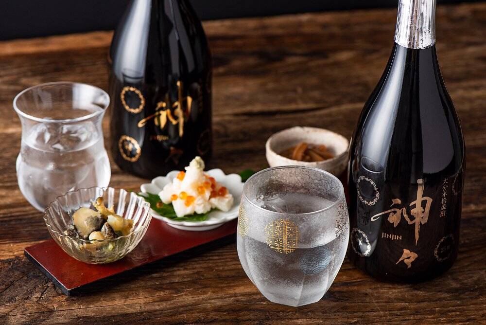 大分温泉麦焼酎 神々 銀25度 温泉水で作ったお酒（シリカ入り
