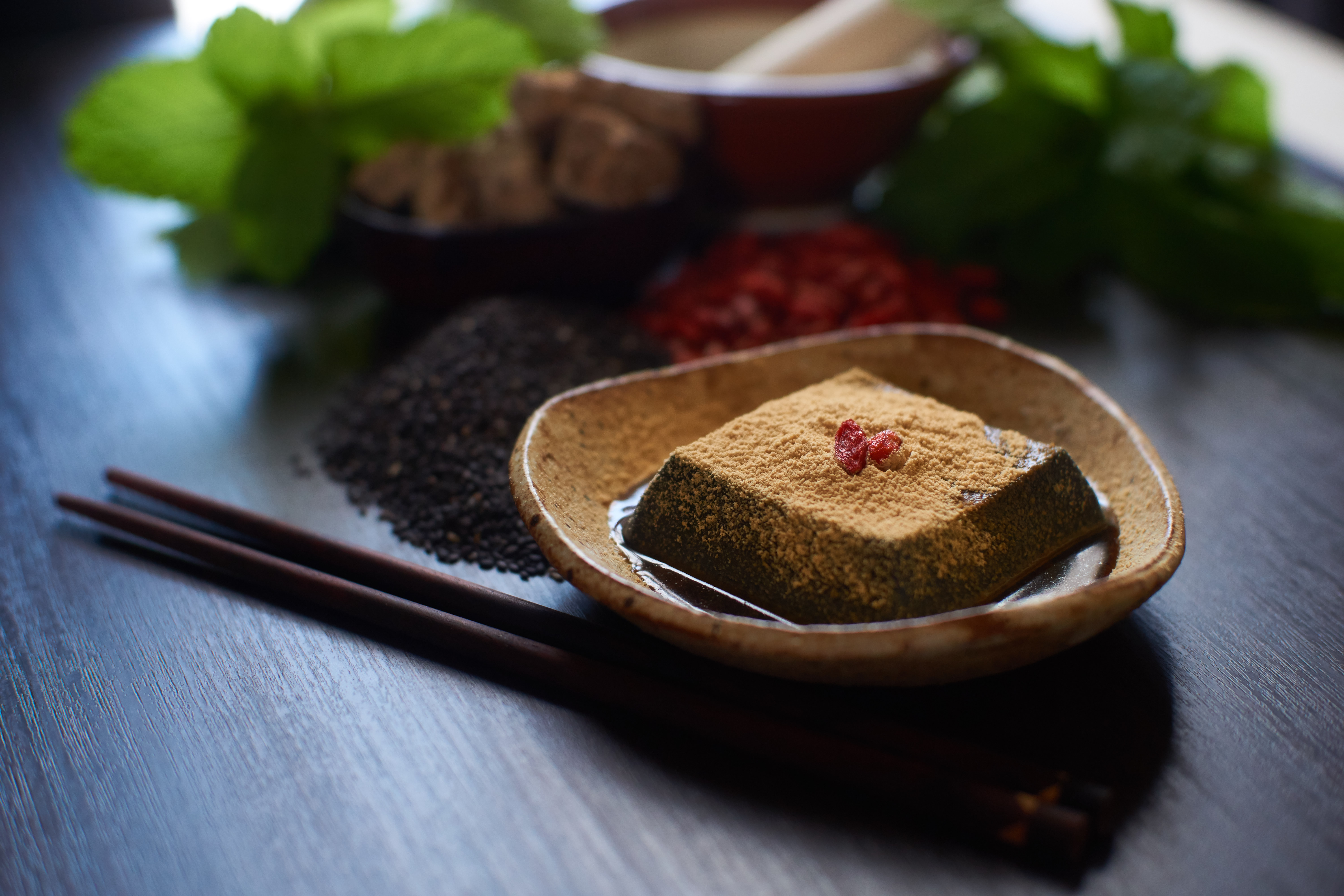 長崎もちもちごまとうふ 黒ごま100g 黒みつ・きな粉付 | ㈲法本胡麻